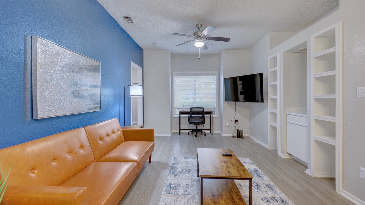 Photo of Livingroom in Milwood