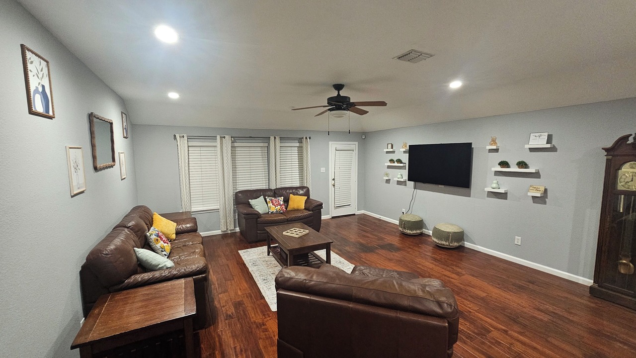 Photo of Livingroom in Keller