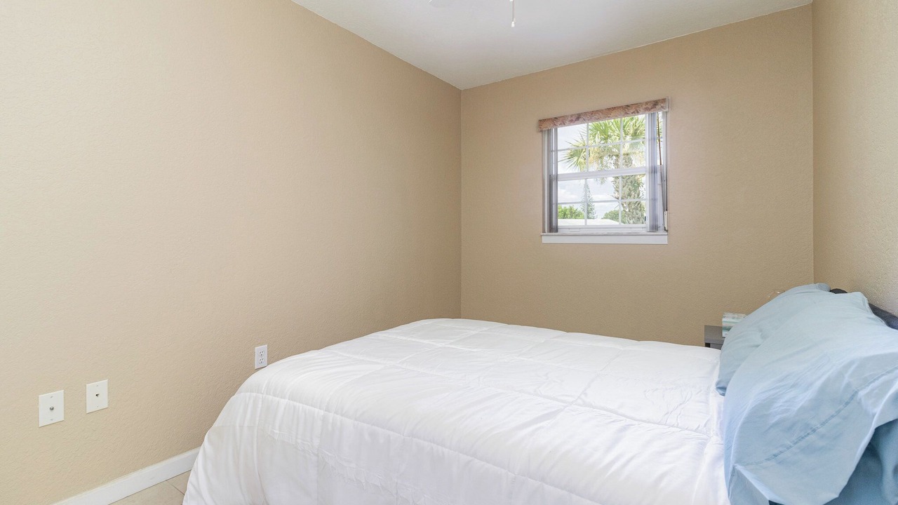 Photo of Bedroom in Tropic