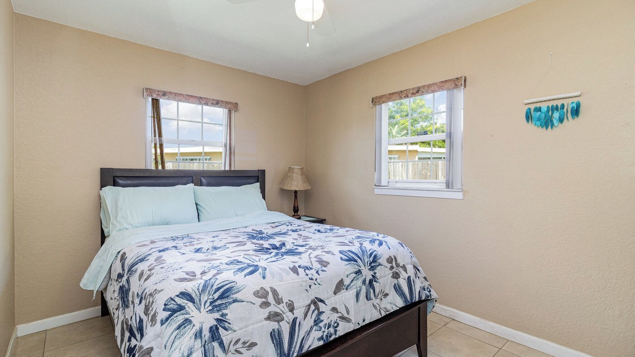Photo of Bedroom in Tropic