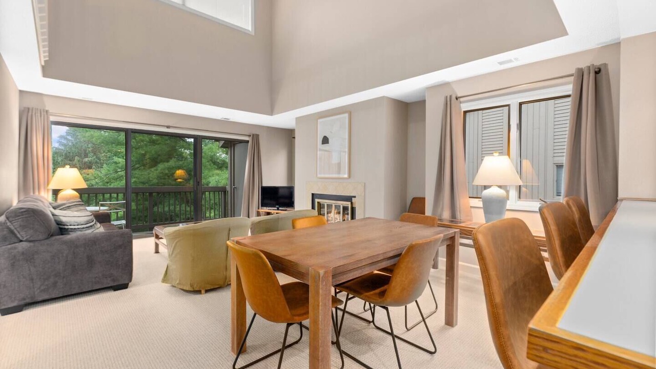 Photo of Livingroom in Acme