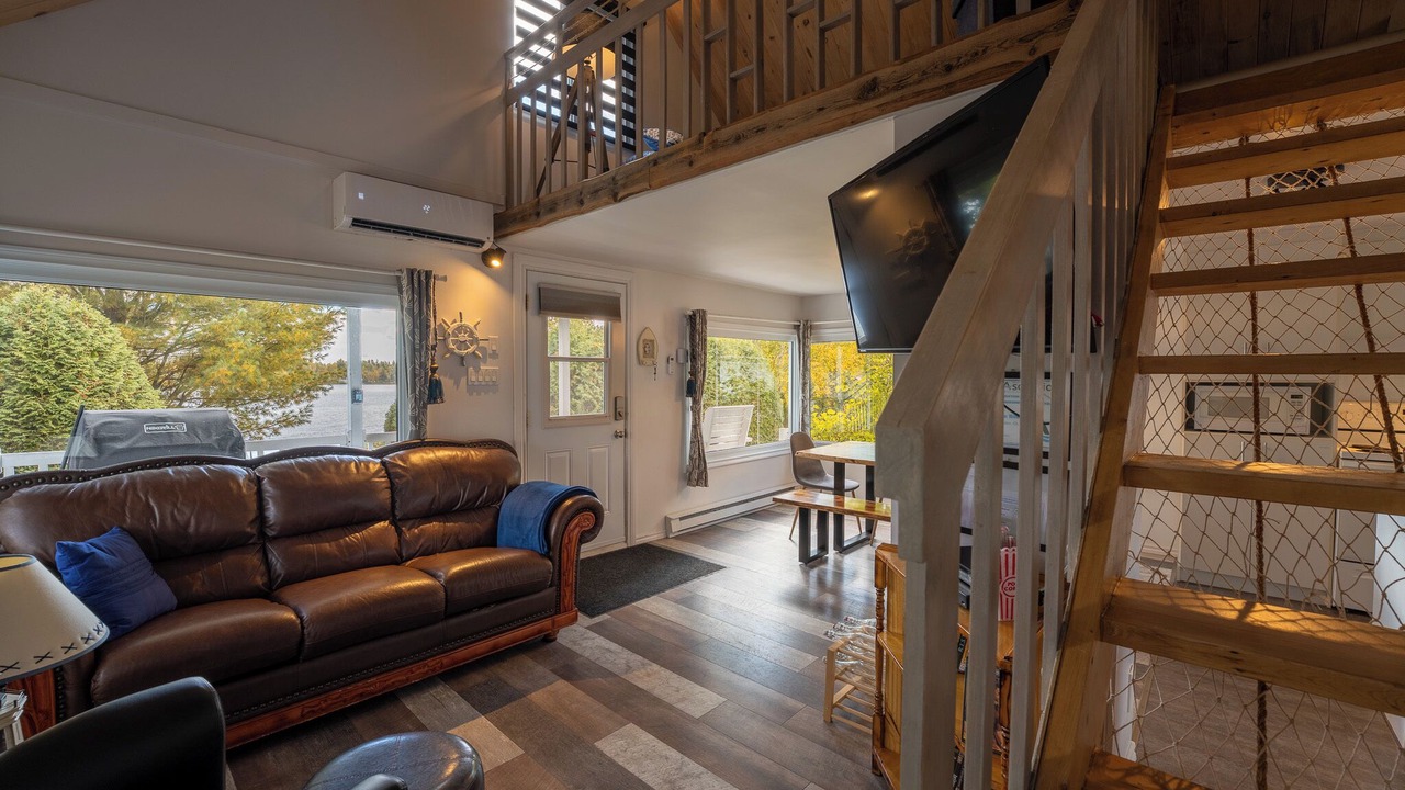 Photo of Livingroom in L'Ascension-de-Notre-Seigneur