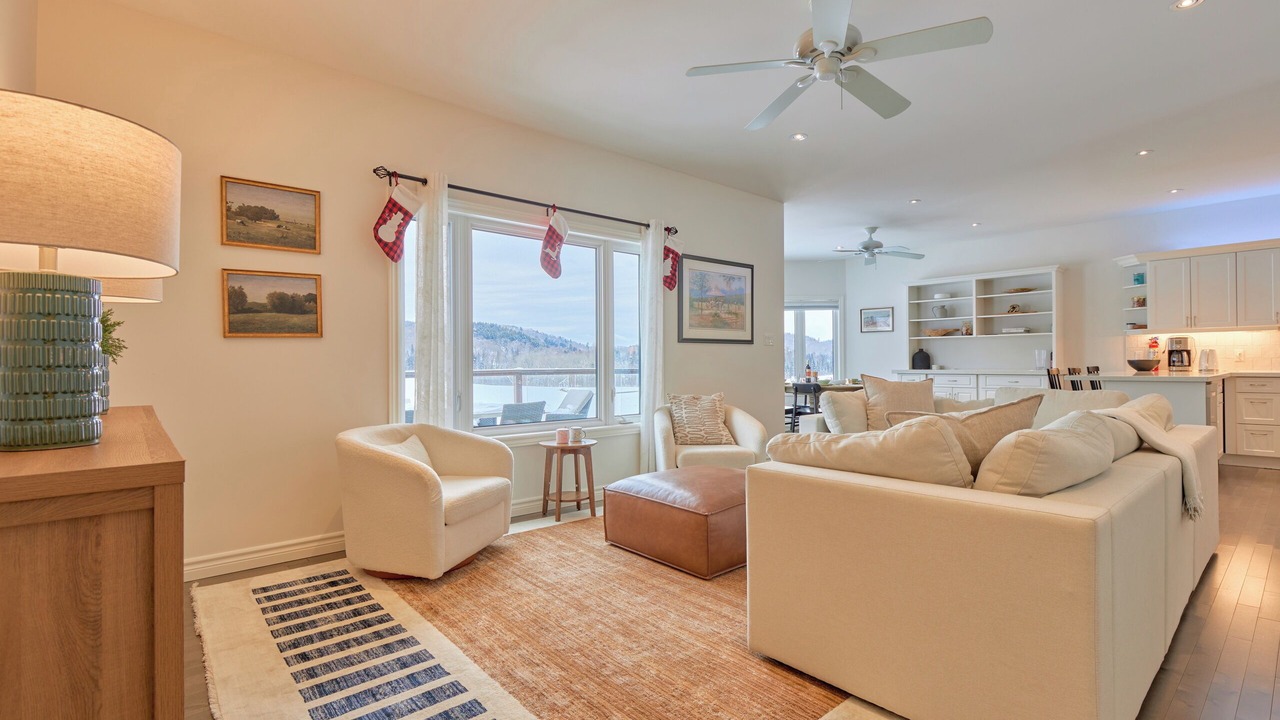 Photo of Livingroom in Huntsville
