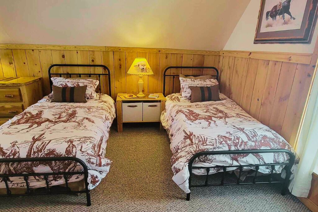 Photo of Bedroom in Crooked River Ranch