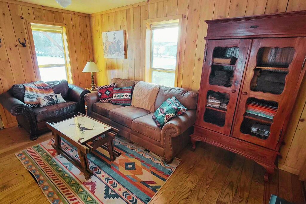 Photo of Livingroom in Crooked River Ranch