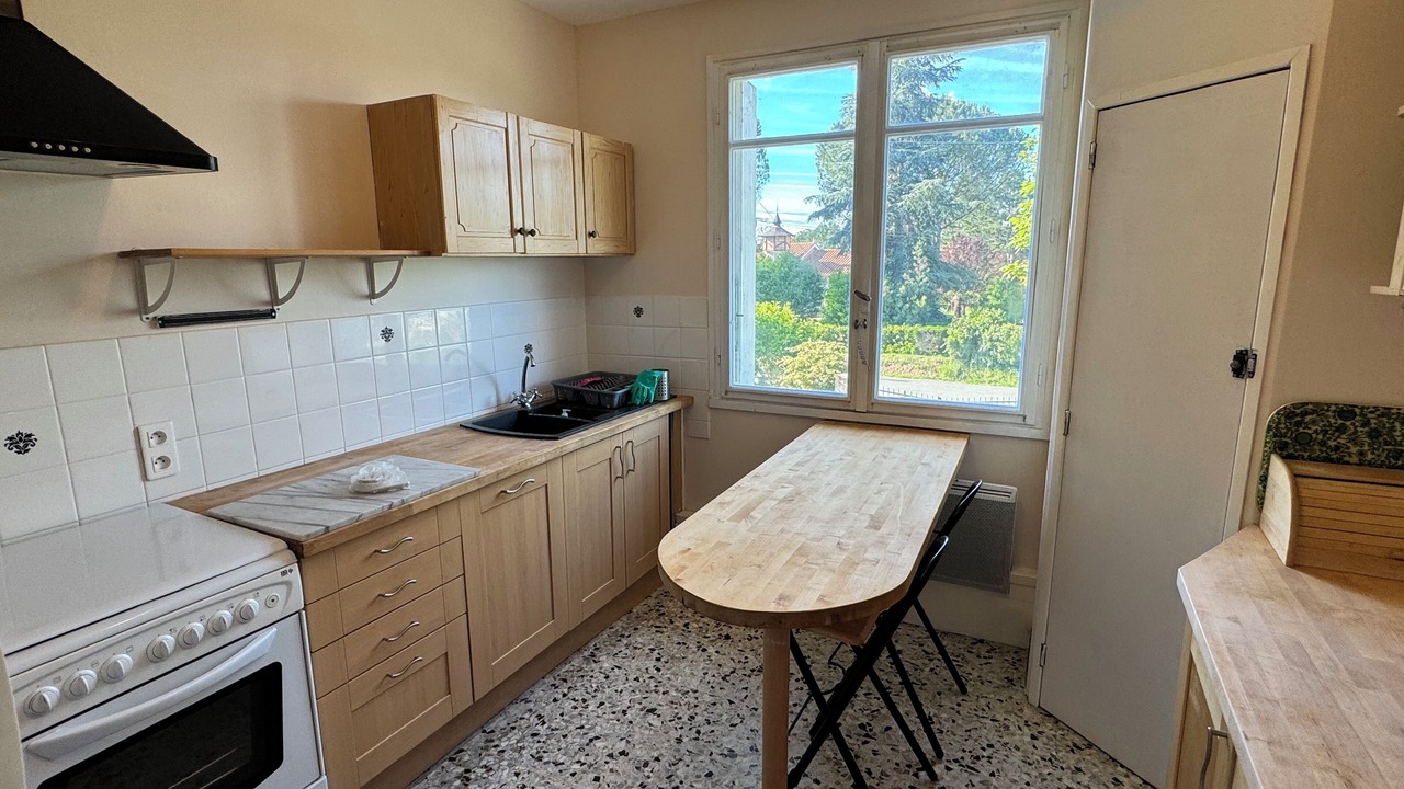 Photo of Kitchen in Allez-et-Cazeneuve