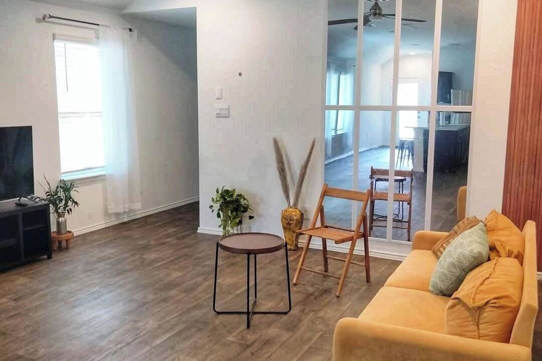 Photo of Livingroom in Montgomery County
