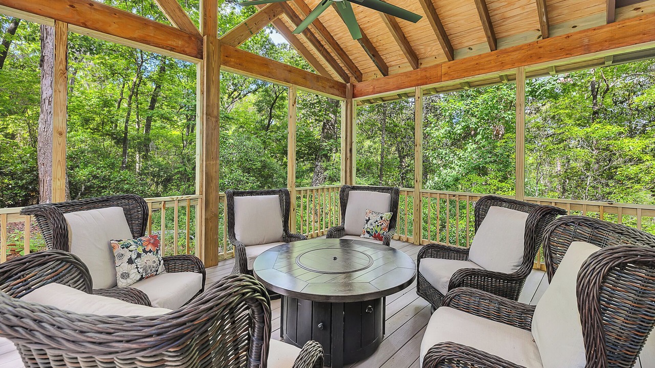 Photo of Patio Balcony in White Oak