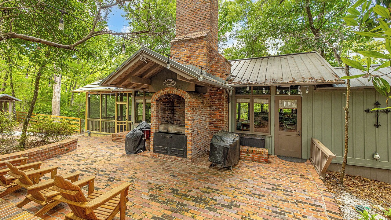 Photo of Patio Balcony in White Oak