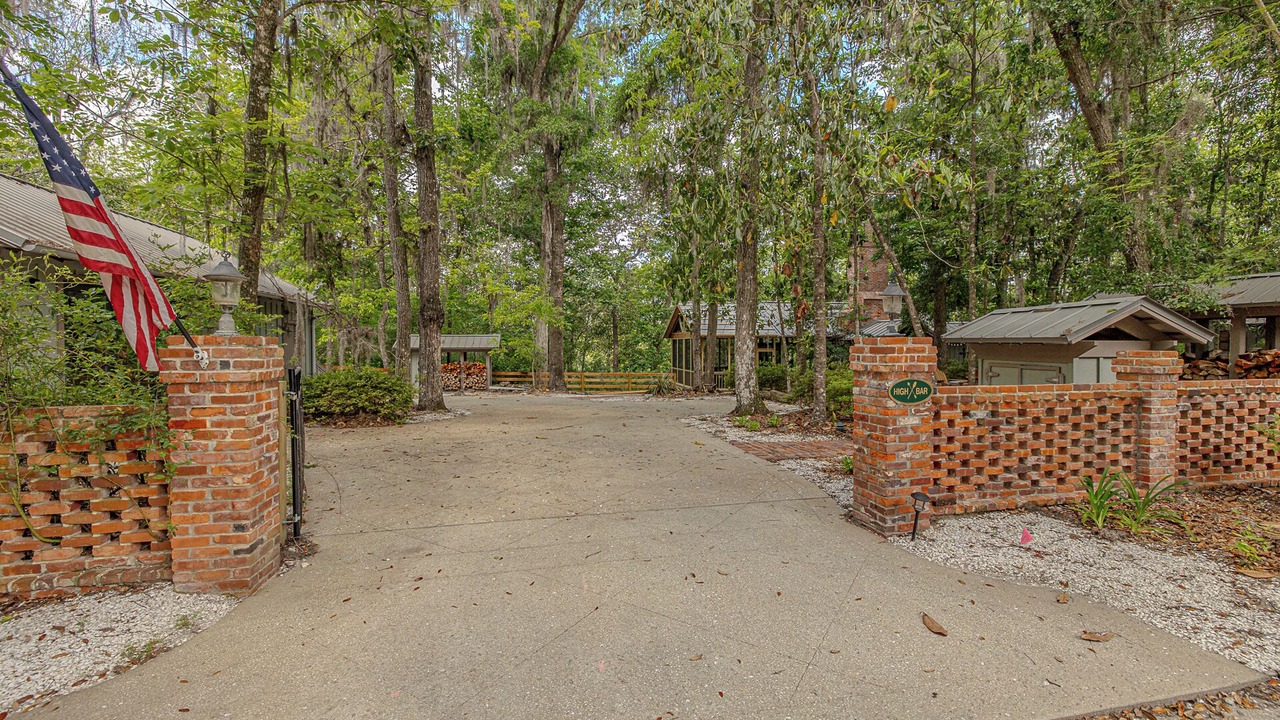 Photo of Outdoor in White Oak