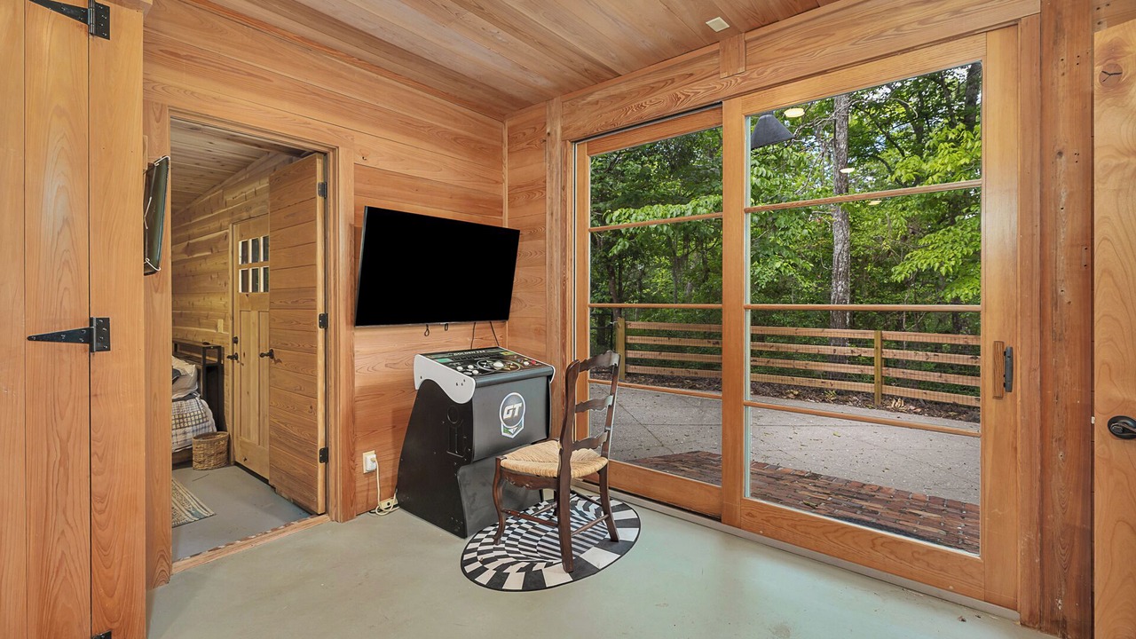 Photo of Others in White Oak