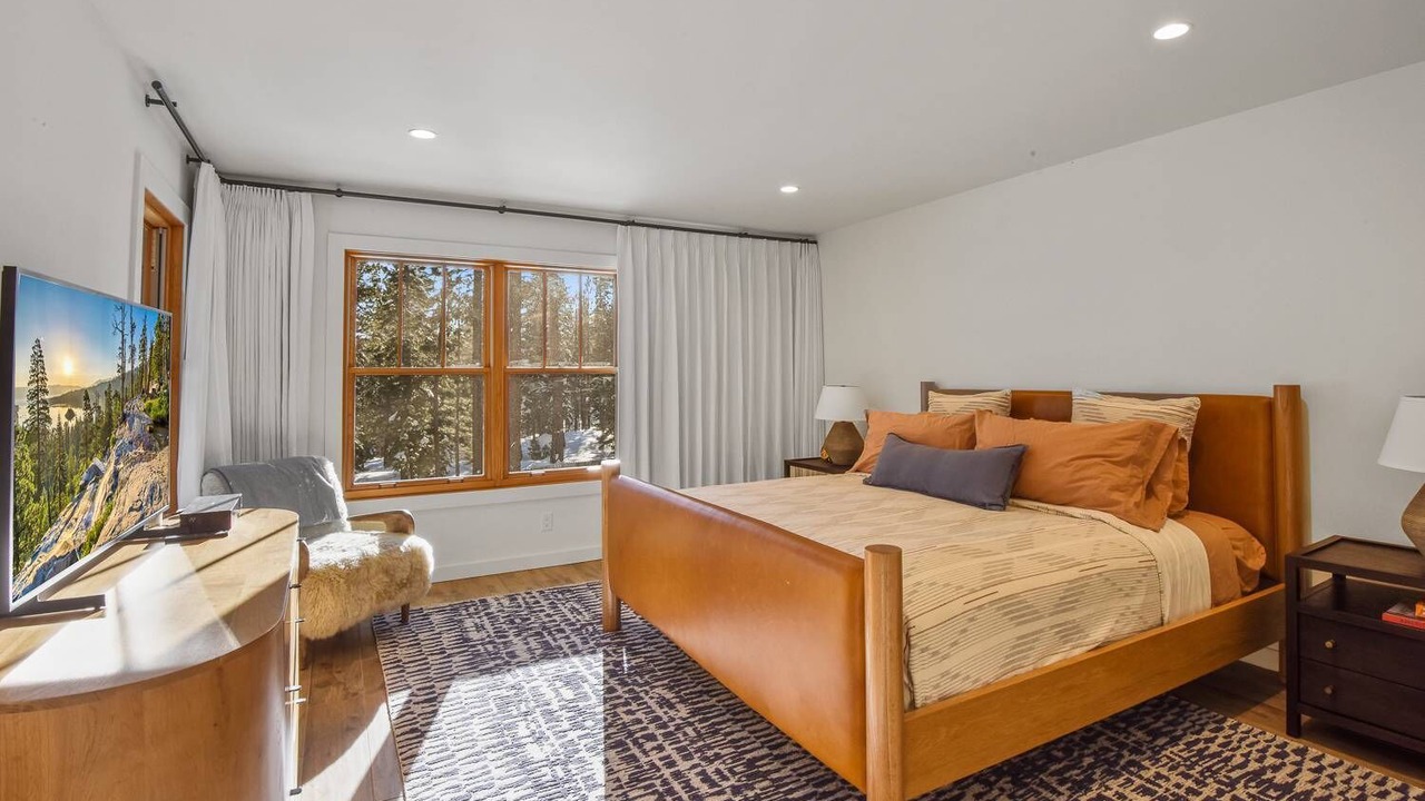 Photo of Bedroom in Tahoe City