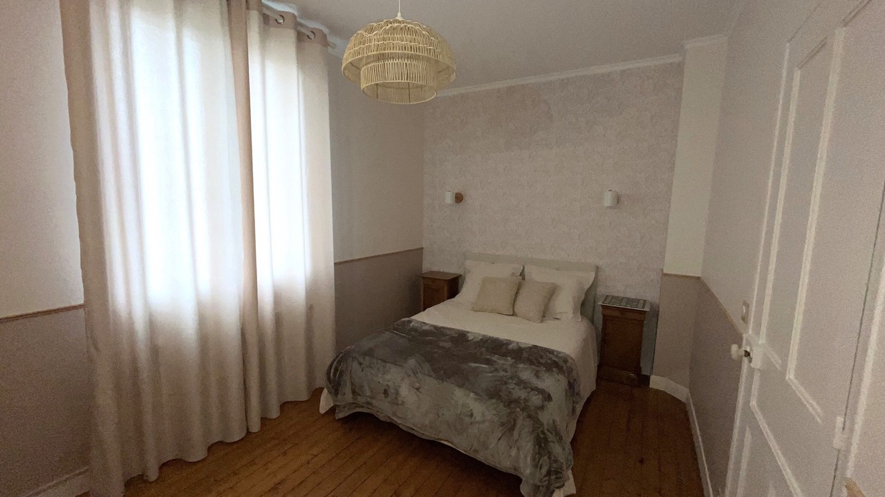 Photo of Bedroom in Donville-les-Bains