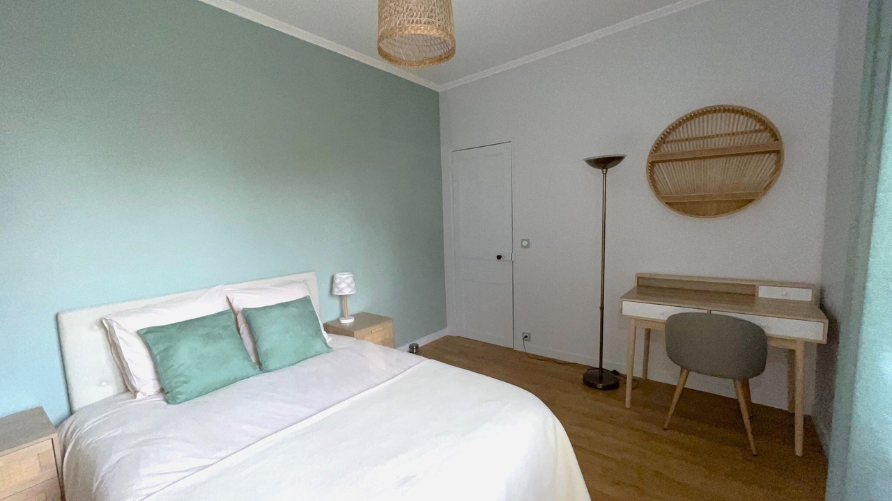 Photo of Bedroom in Donville-les-Bains