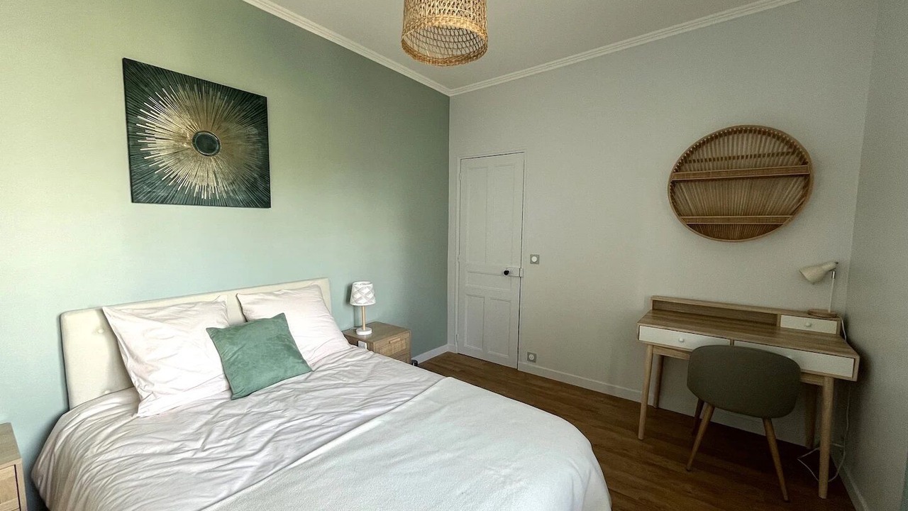 Photo of Bedroom in Donville-les-Bains
