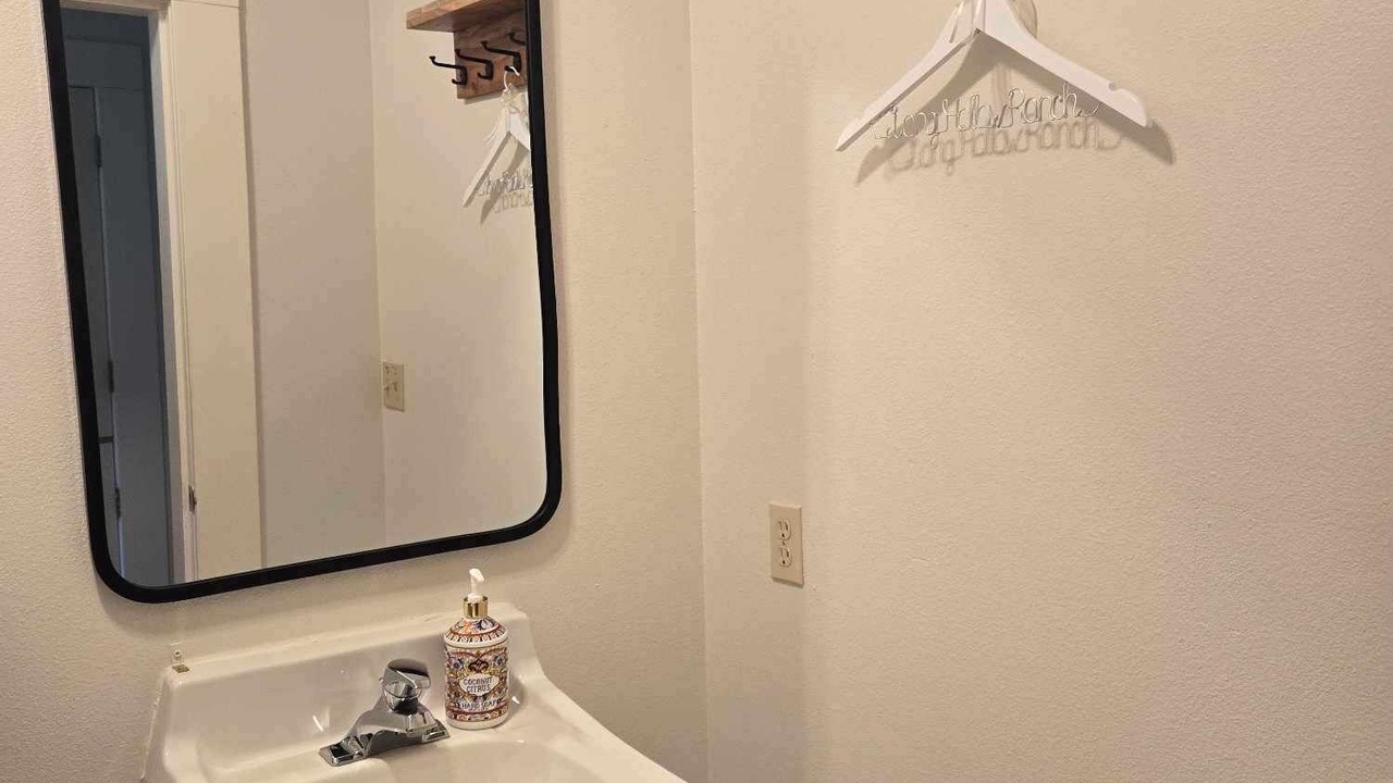 Photo of Bathroom in Crooked River Ranch