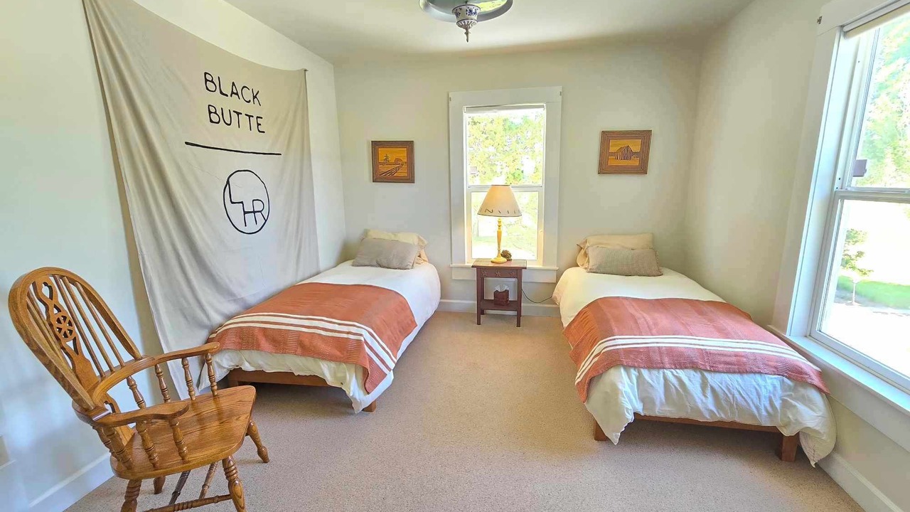 Photo of Bedroom in Crooked River Ranch