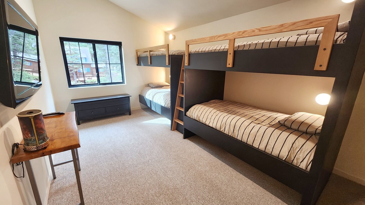 Photo of Bedroom in Tahoe Pines