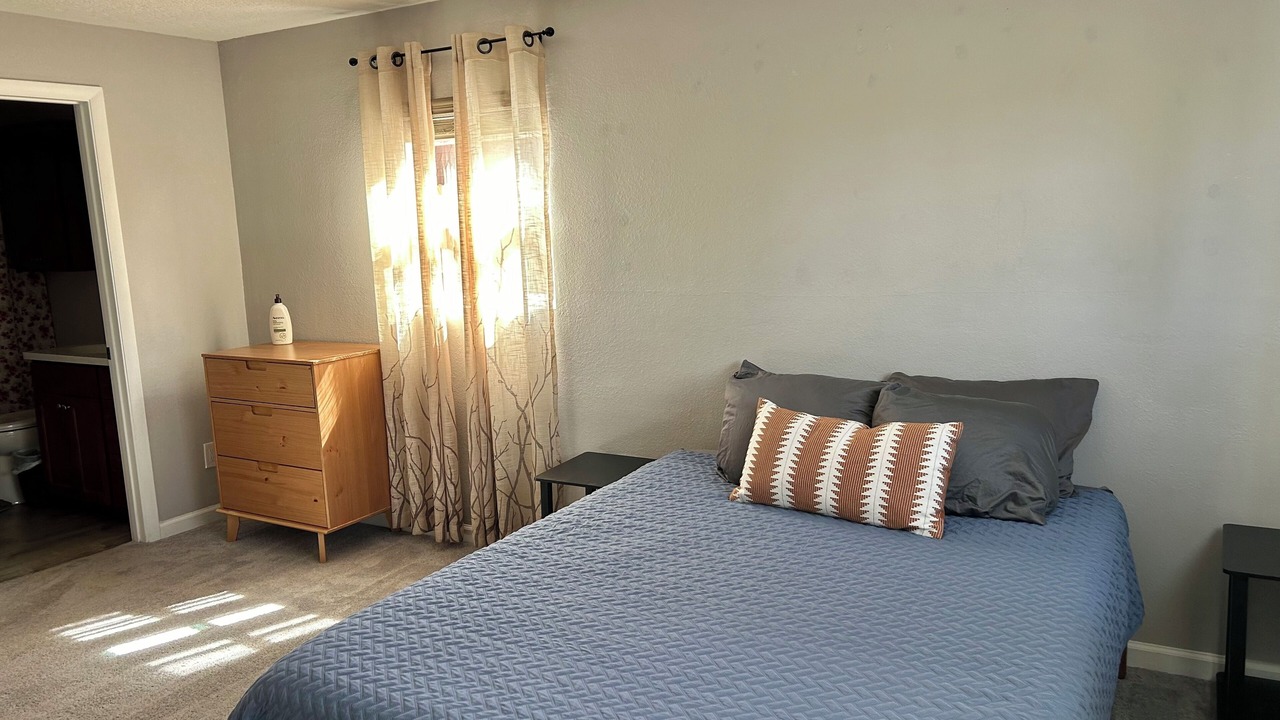 Photo of Bedroom in Alamedan Valley