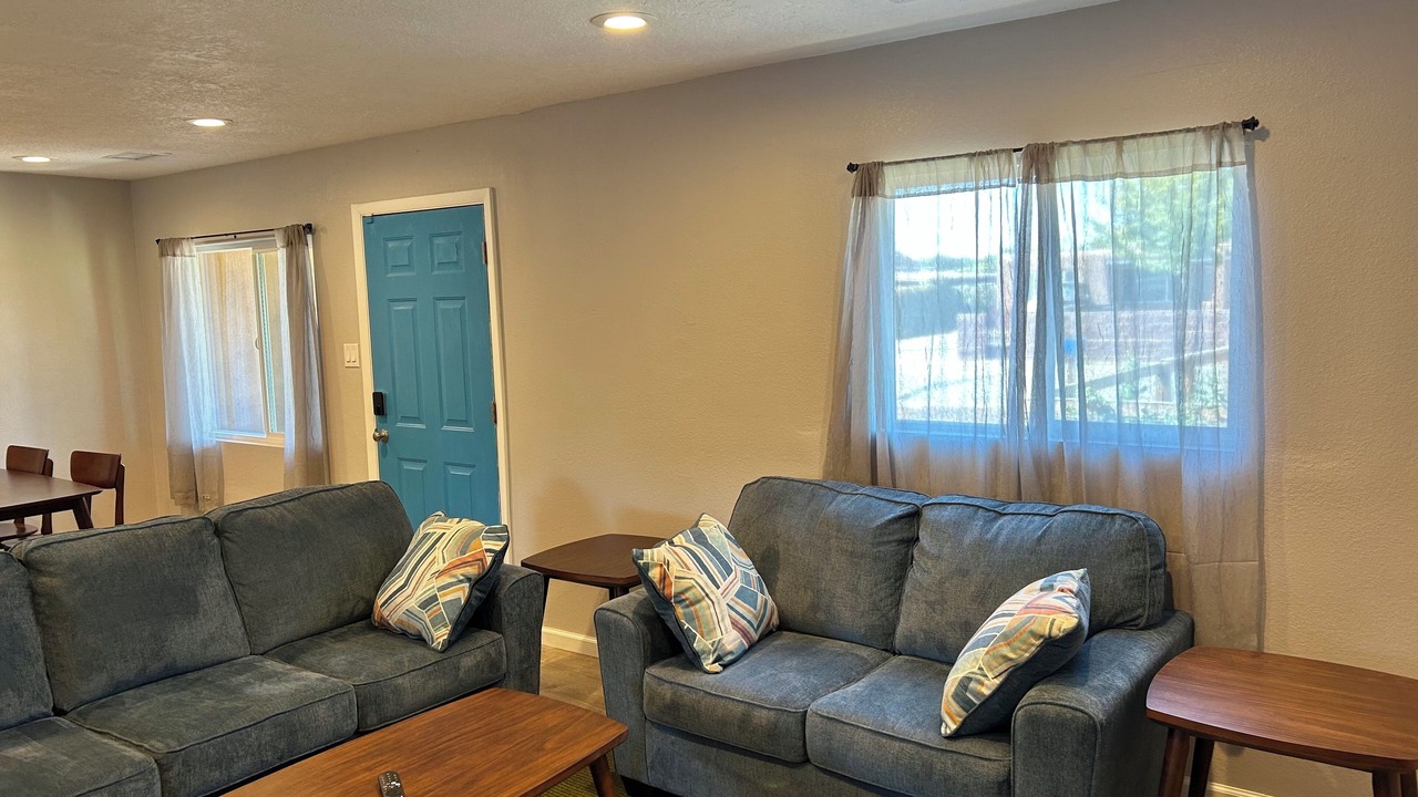 Photo of Livingroom in Alamedan Valley