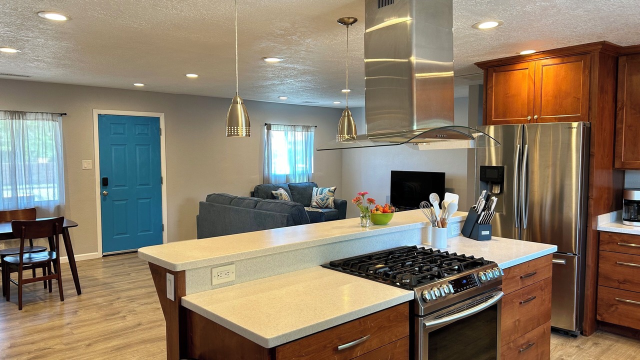 Photo of Kitchen in Alamedan Valley