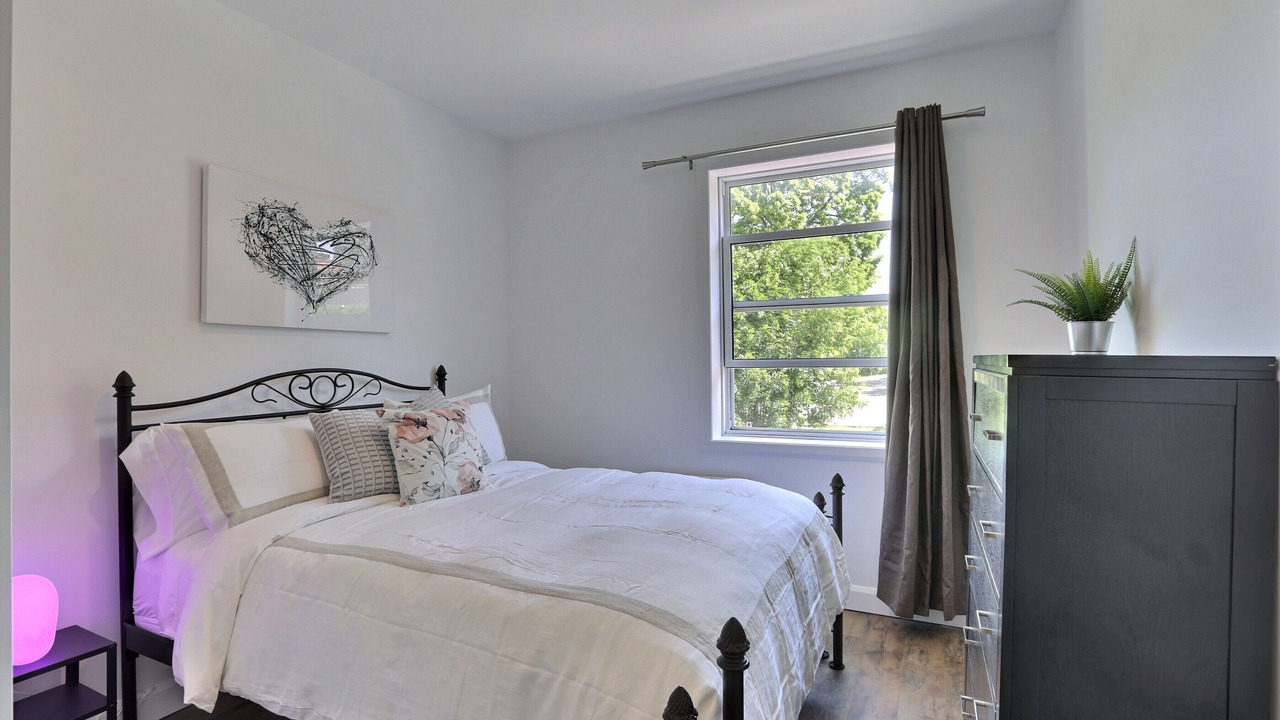 Photo of Bedroom in Paine-Sec
