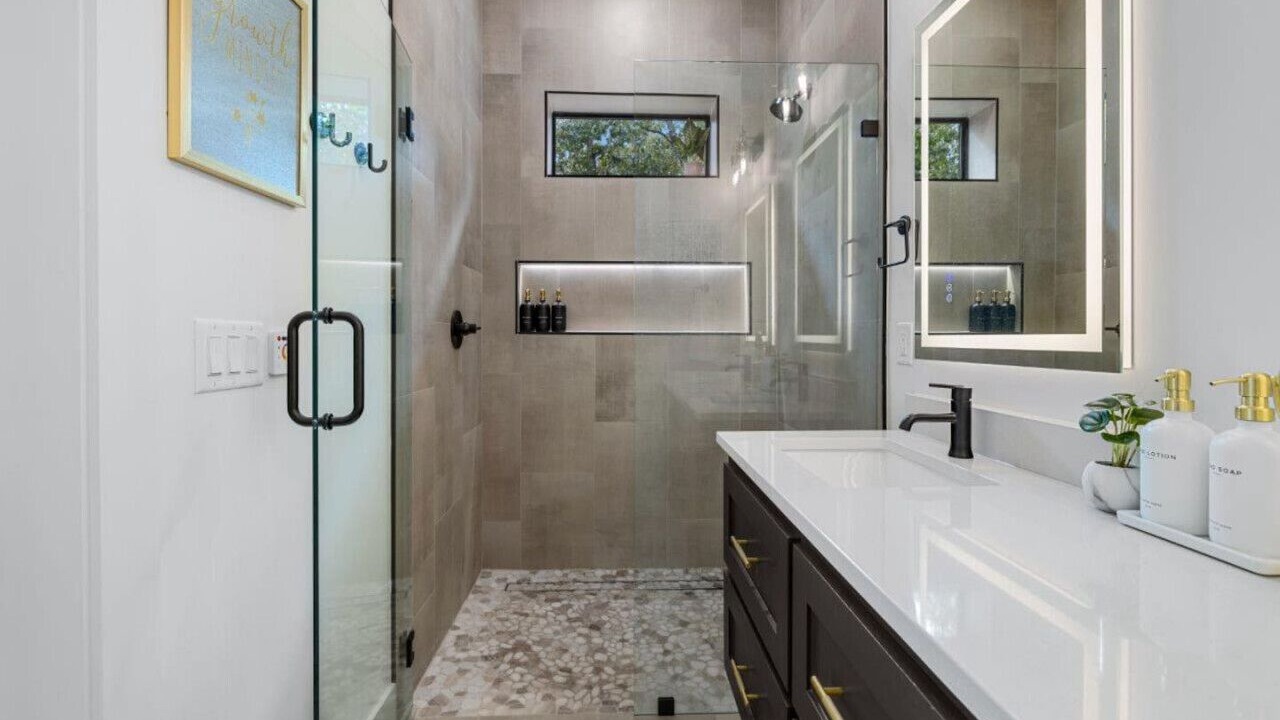 Photo of Bathroom in Bella Vista