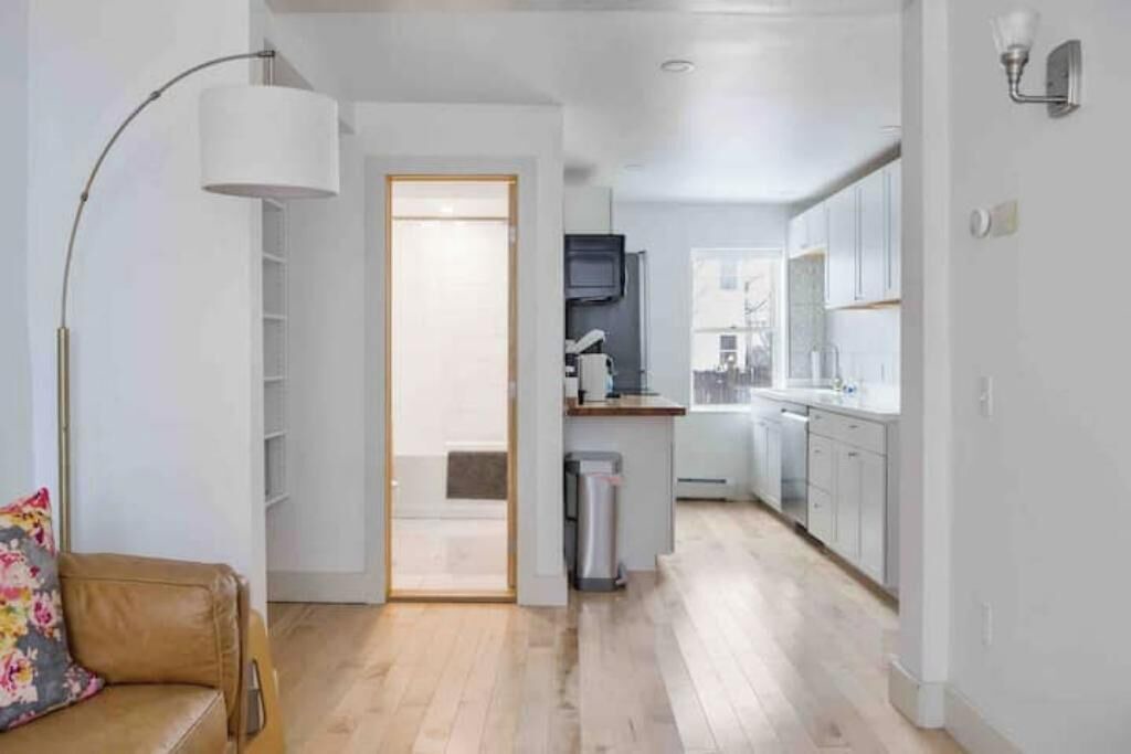 Photo of Livingroom in Old North End