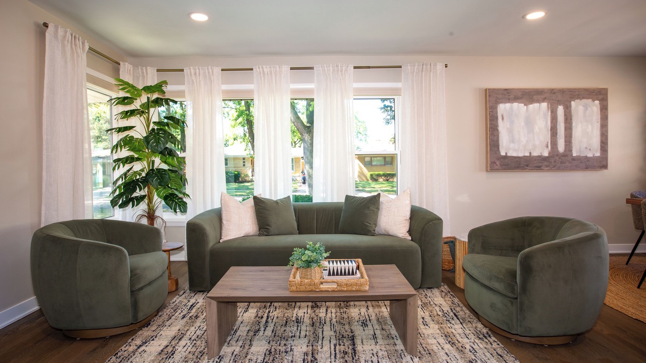 Photo of Livingroom in Arlington Heights