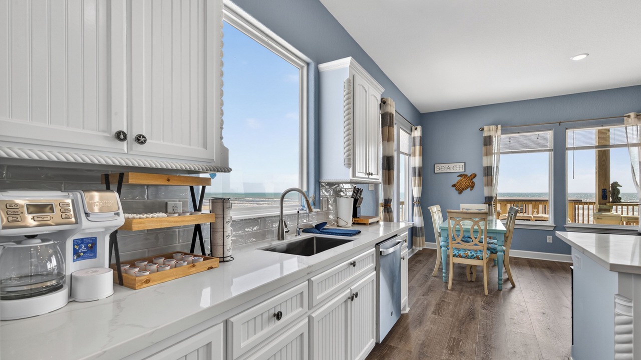 Photo of Kitchen in Surfside Beach