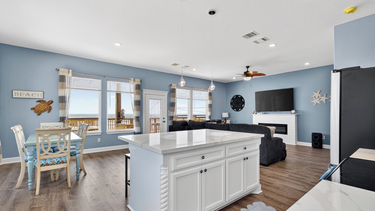 Photo of Livingroom in Surfside Beach
