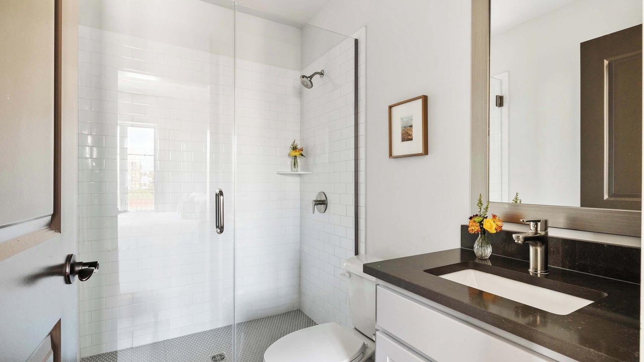 Photo of Bathroom in Cannonborough Elliotborough