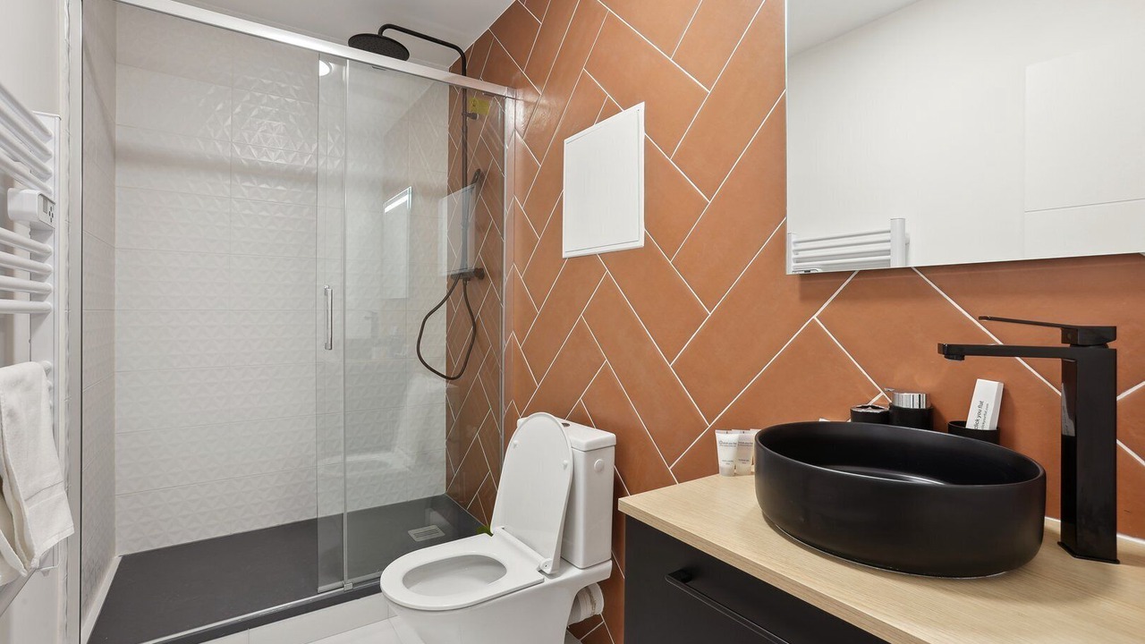 Photo of Bathroom in Montreuil