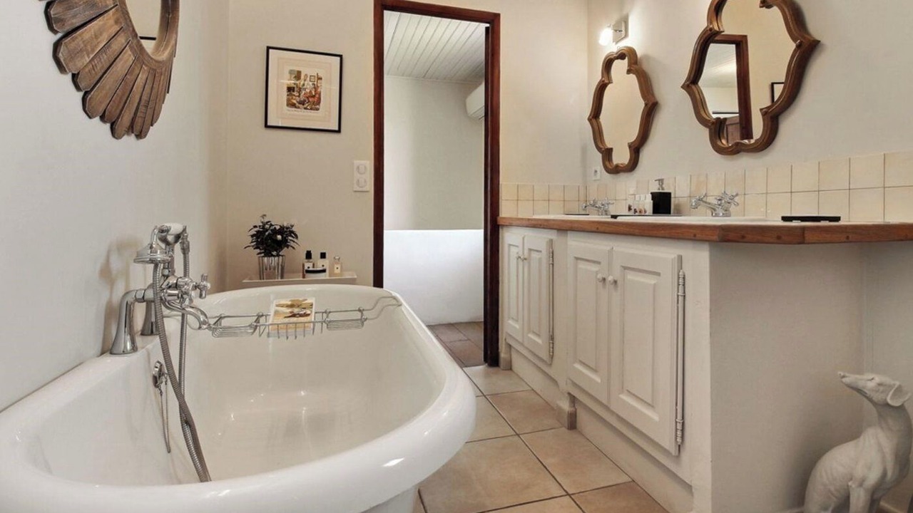 Photo of Bathroom in Bonnieux