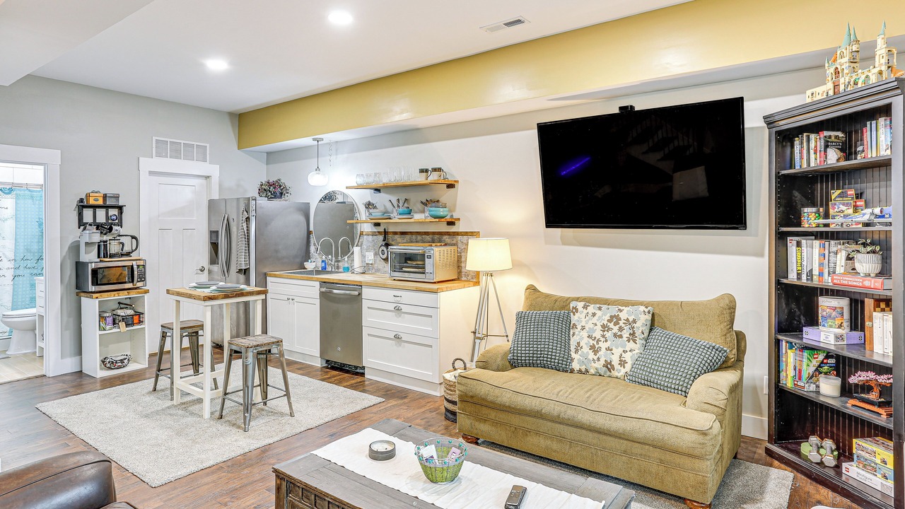 Photo of Livingroom in Chattanooga
