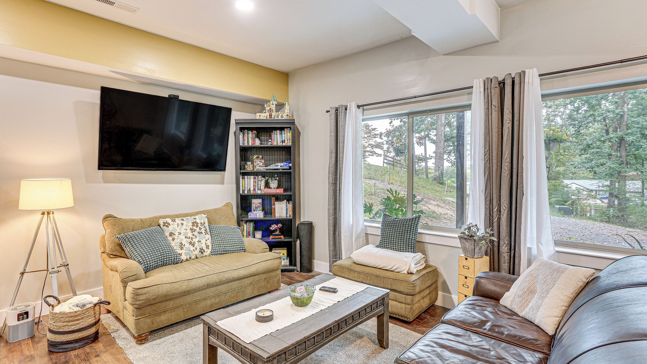Photo of Livingroom in Chattanooga