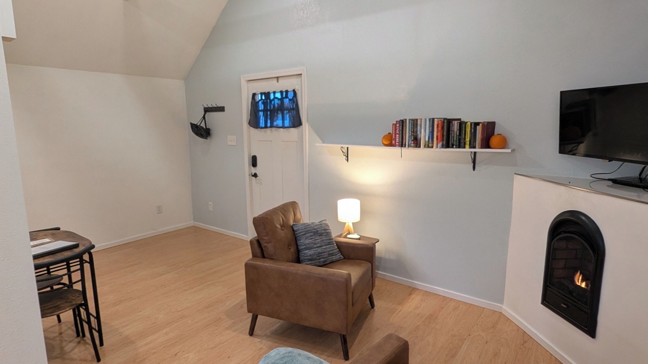 Photo of Livingroom in Northeast Neighbors