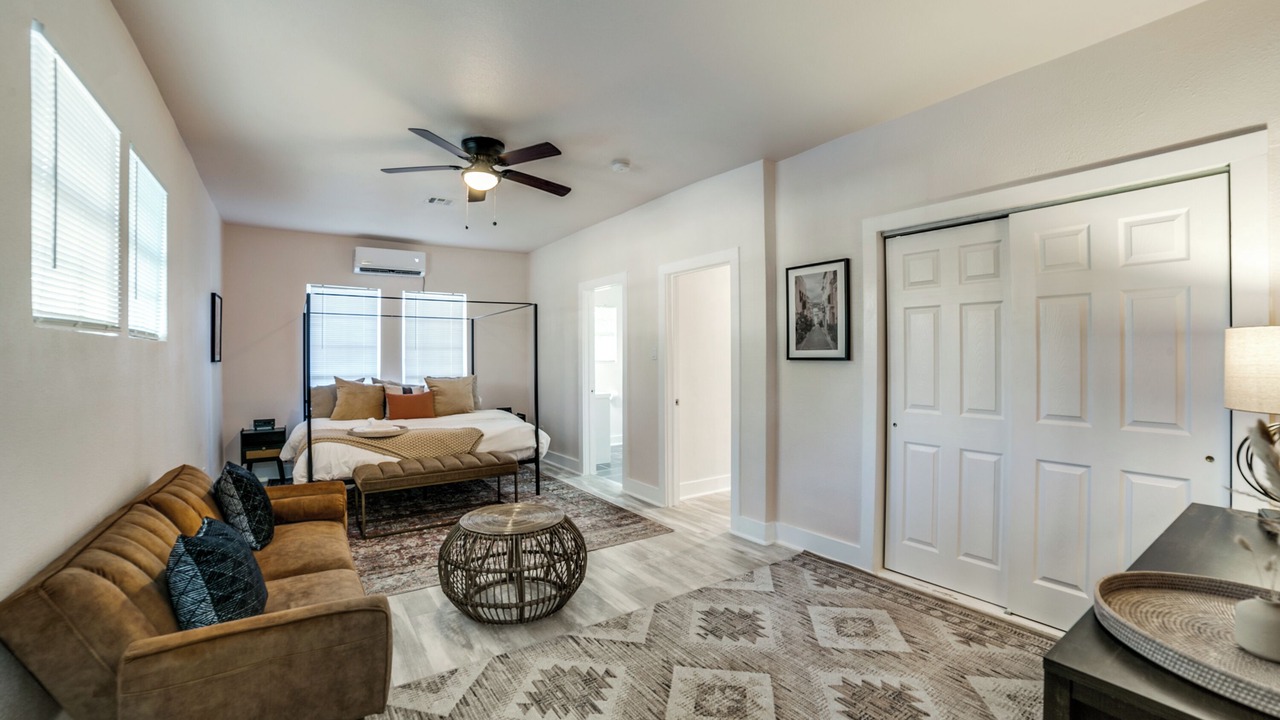 Photo of Bedroom in Near East Side