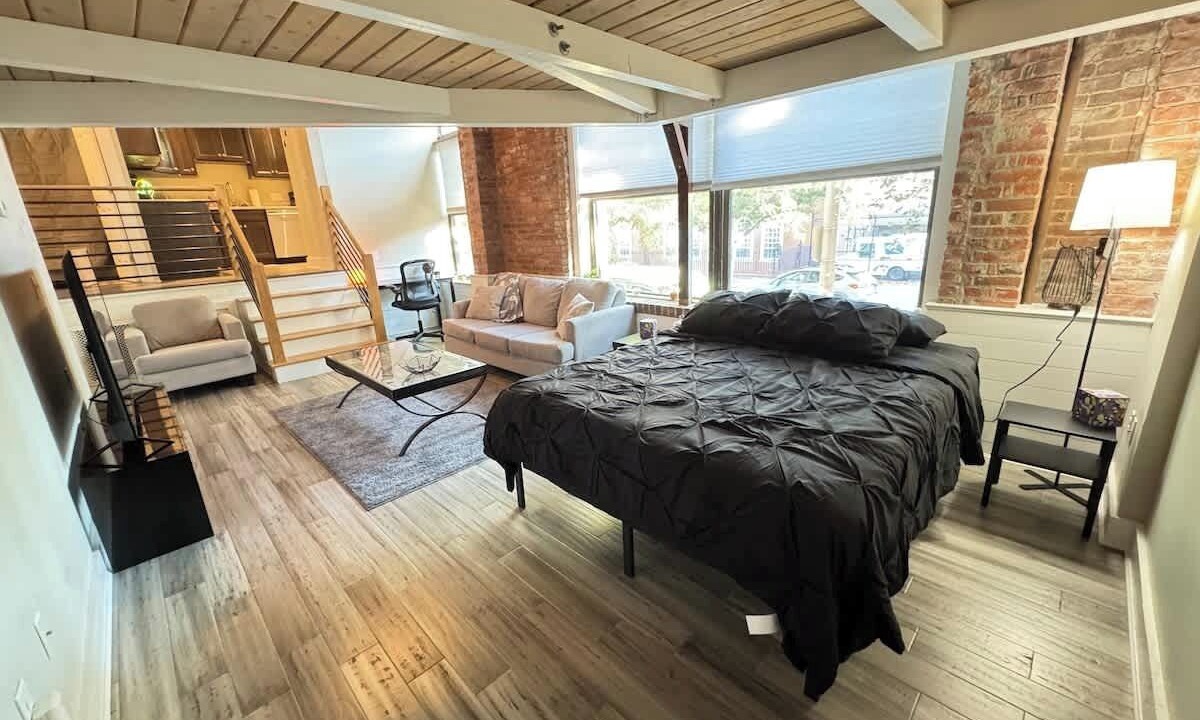 Photo of Bedroom in Salem