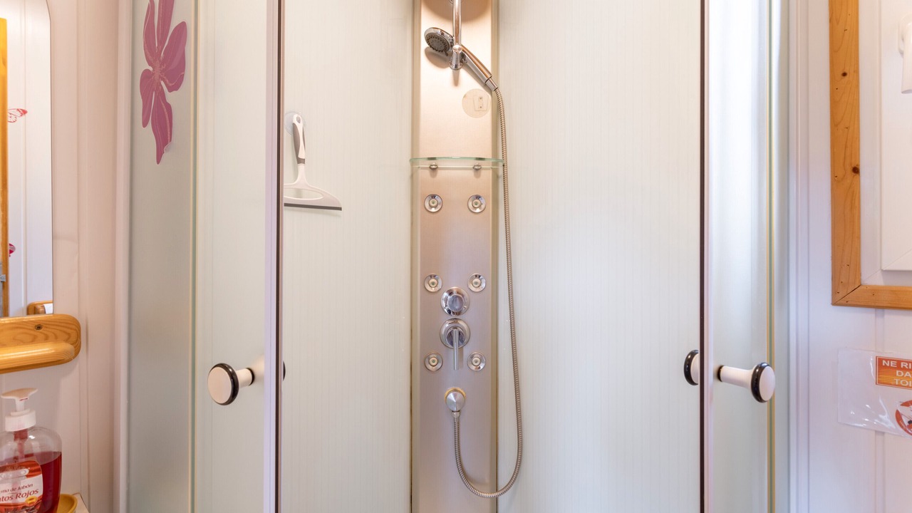 Photo of Bathroom in Rouffiac-des-Corbieres