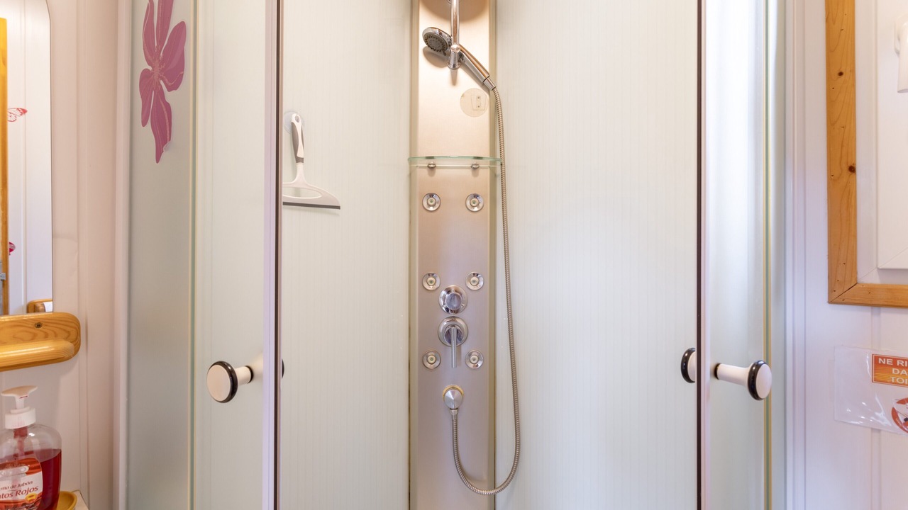 Photo of Bathroom in Rouffiac-des-Corbieres