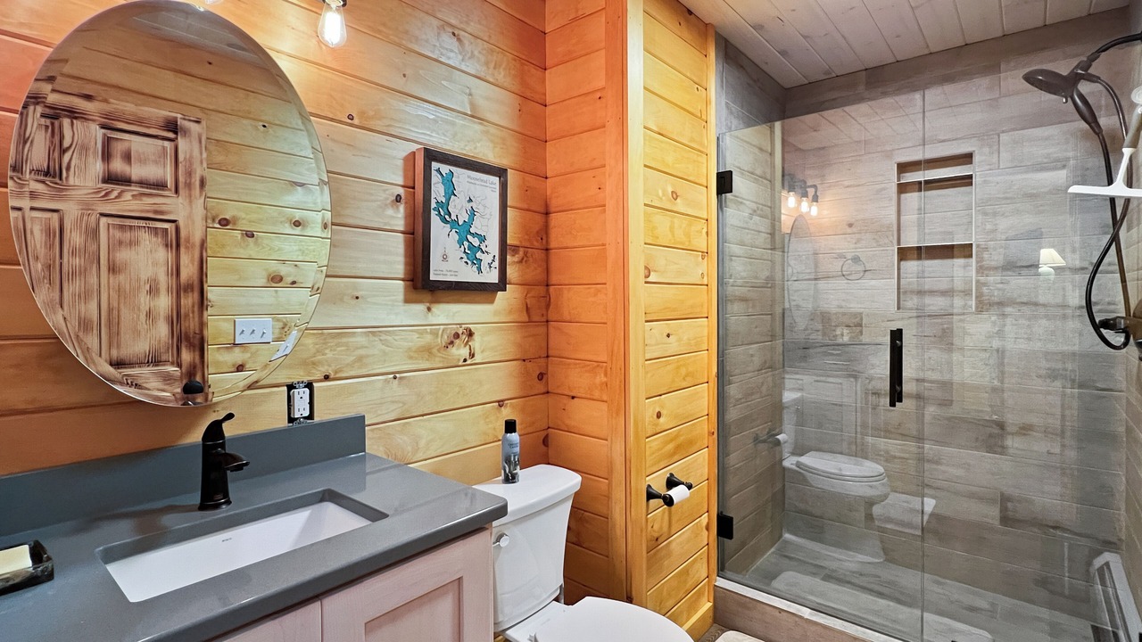 Photo of Bathroom in Beaver Cove
