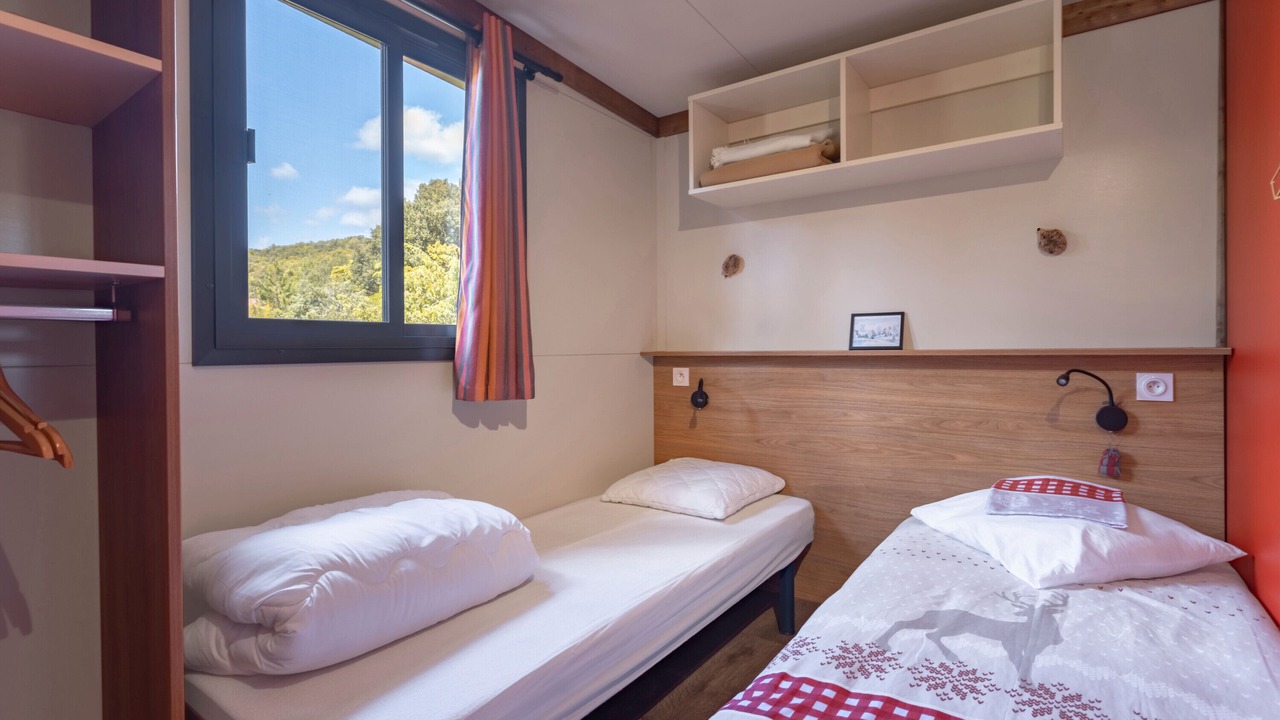 Photo of Bedroom in Rouffiac-des-Corbieres