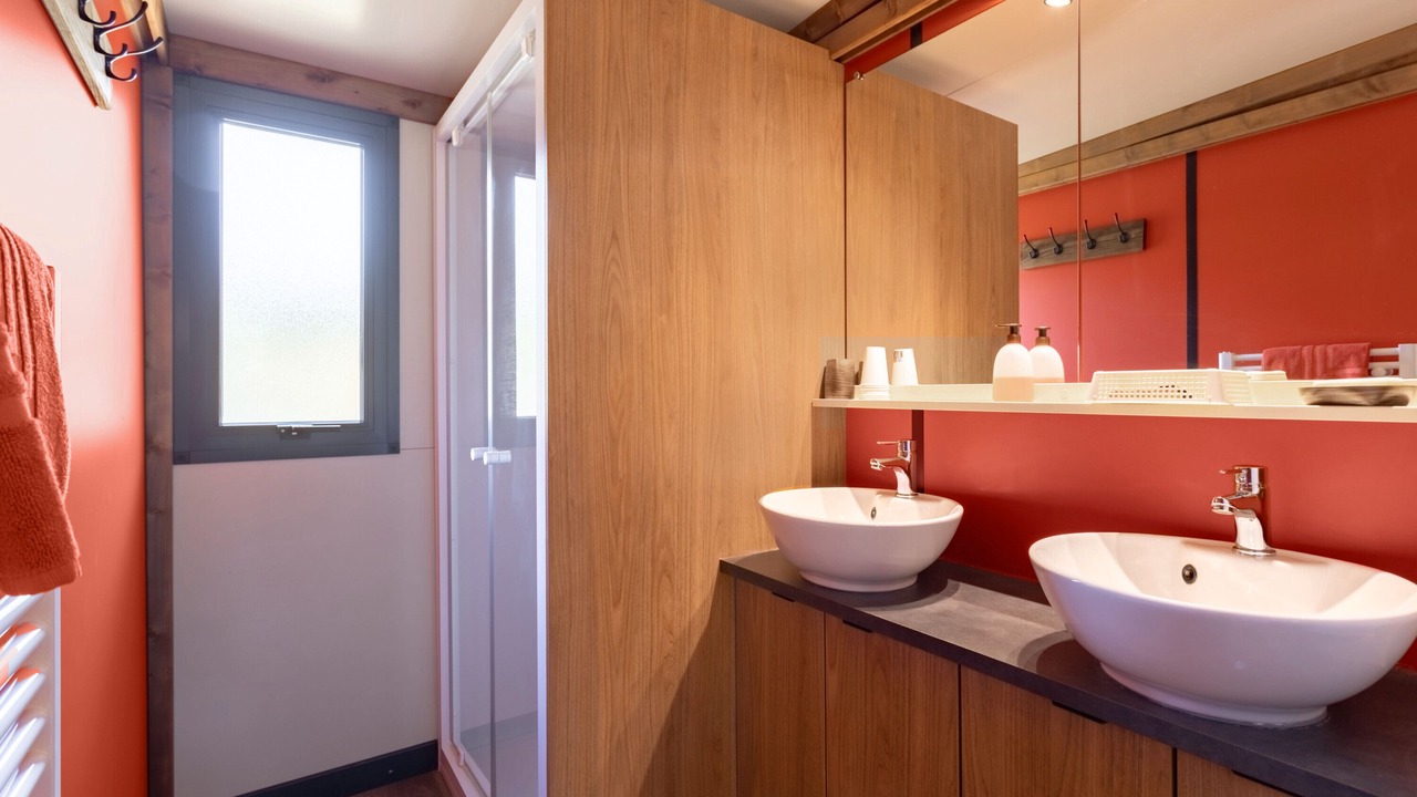 Photo of Bathroom in Rouffiac-des-Corbieres