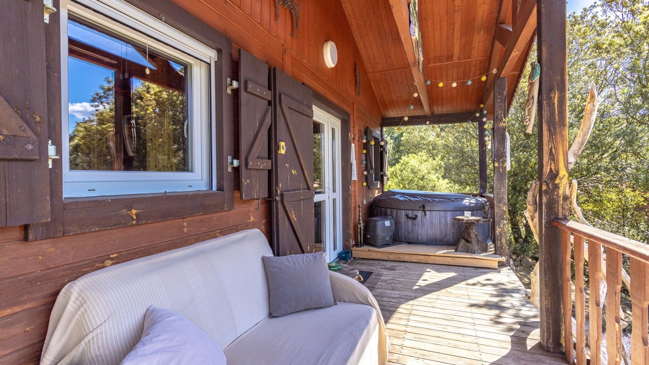 Photo of Patio Balcony in Rouffiac-des-Corbieres