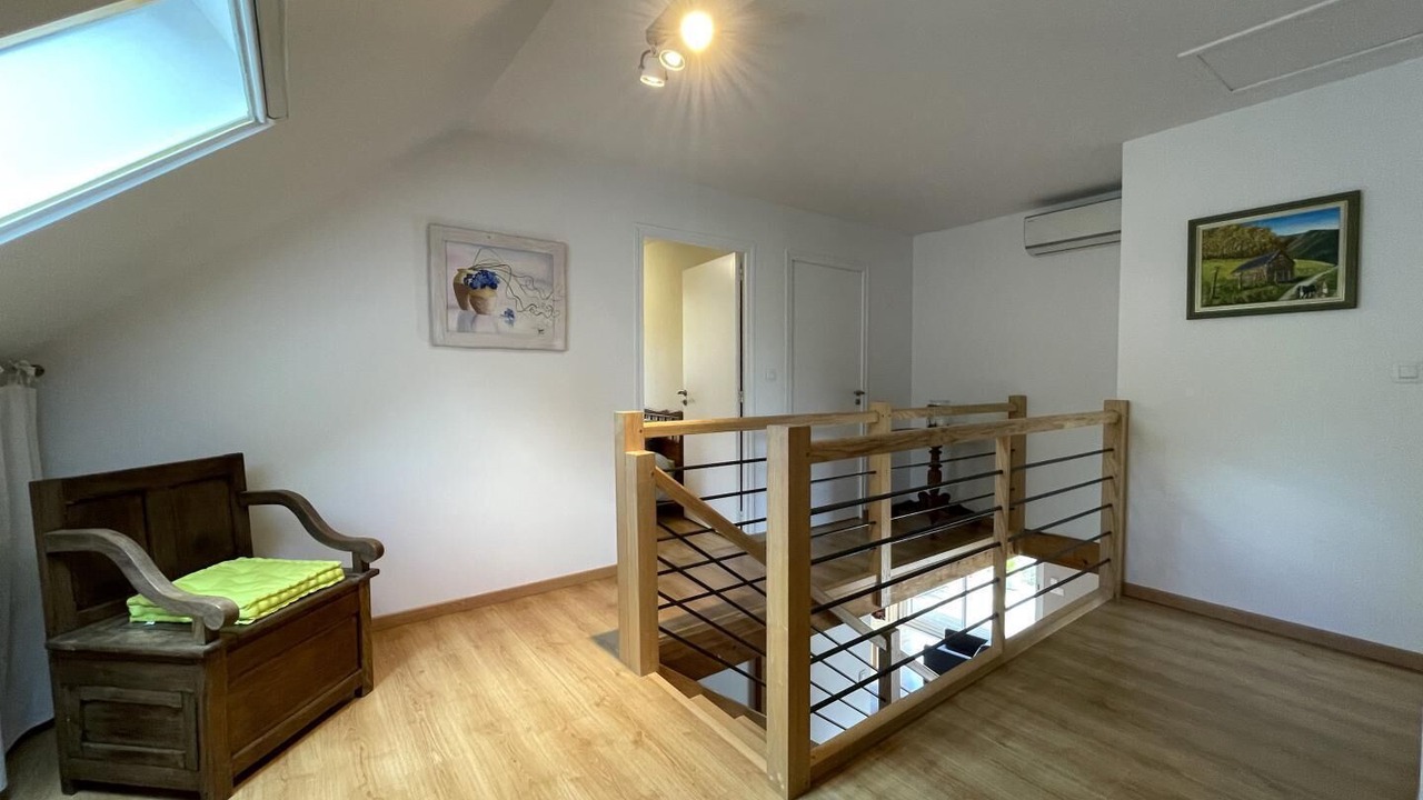 Photo of Others in Garindein