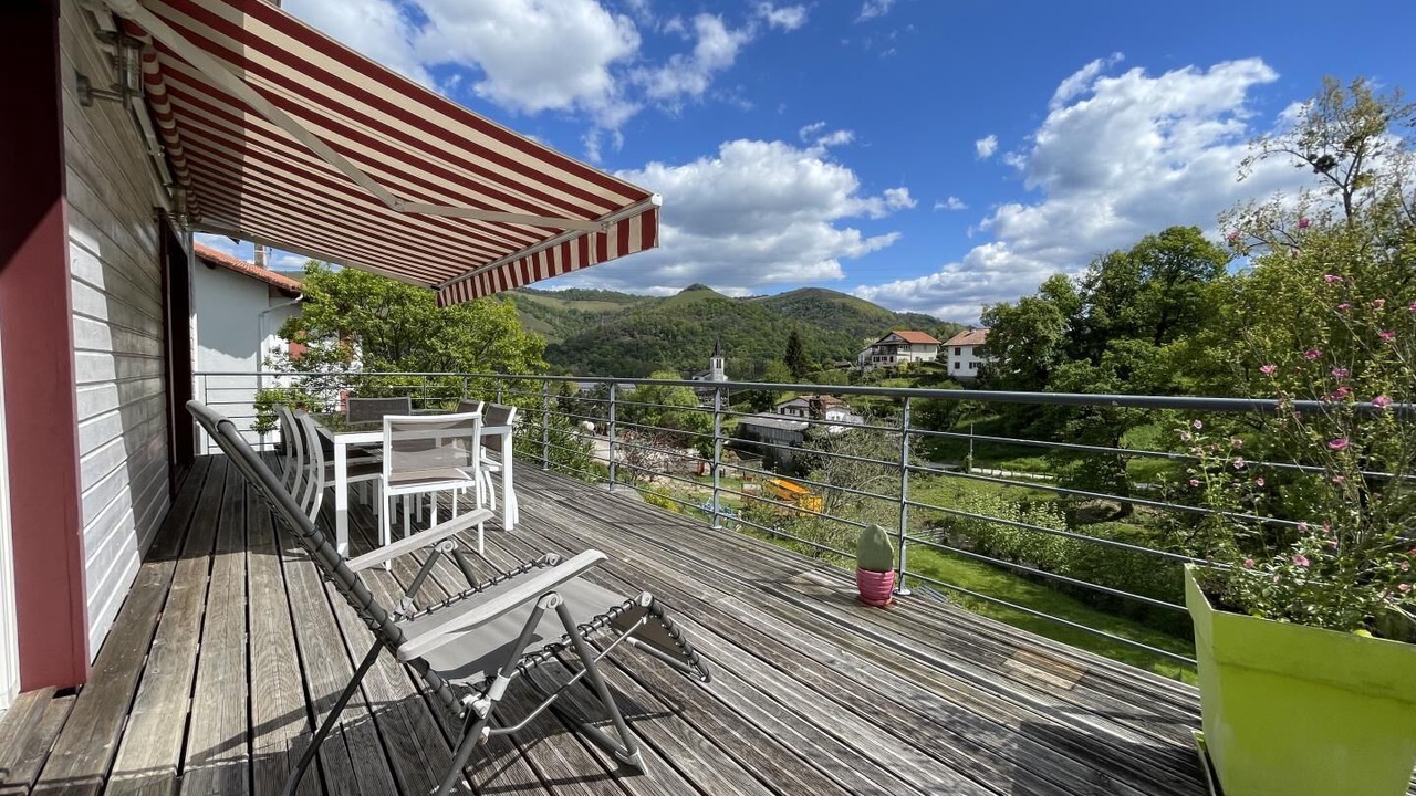 Photo of Outdoor in Garindein