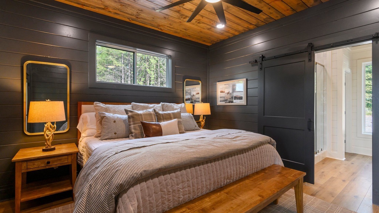 Photo of Bedroom in Broken Bow