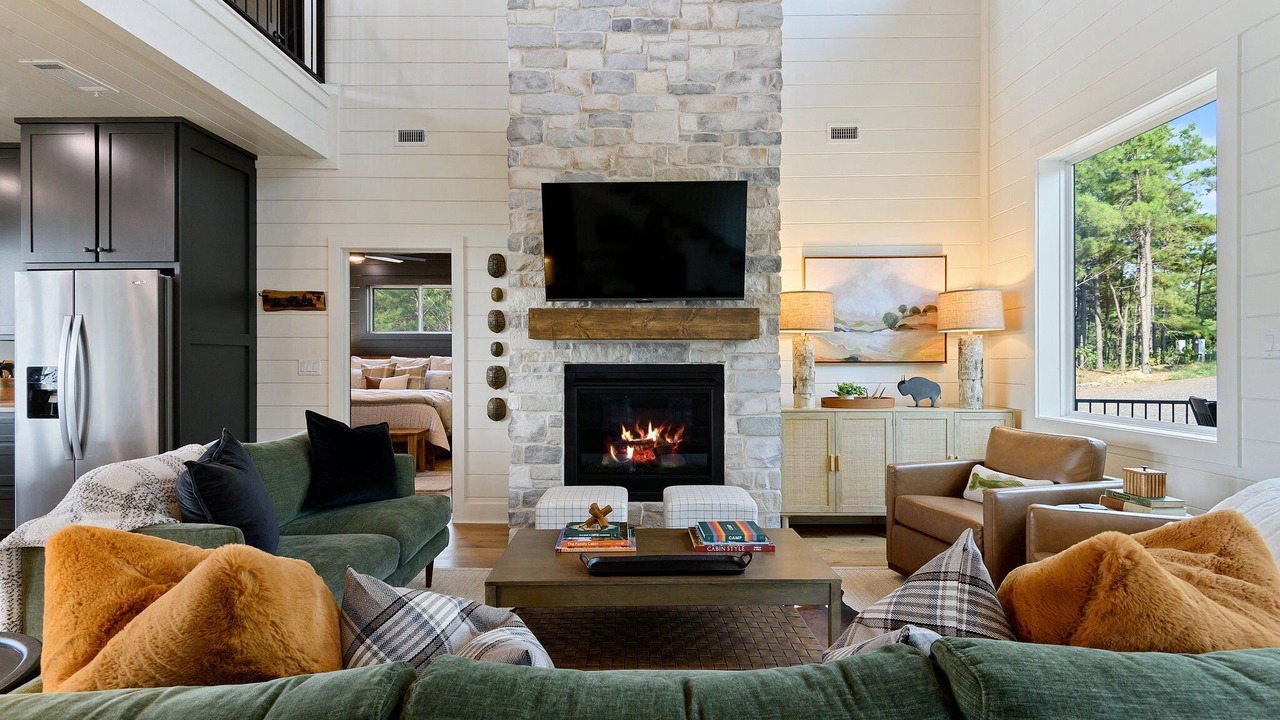 Photo of Livingroom in Broken Bow