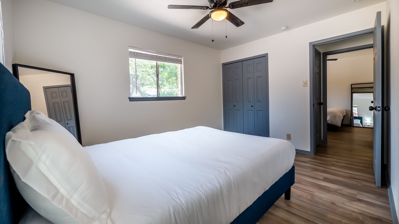 Photo of Bedroom in Medical Center District